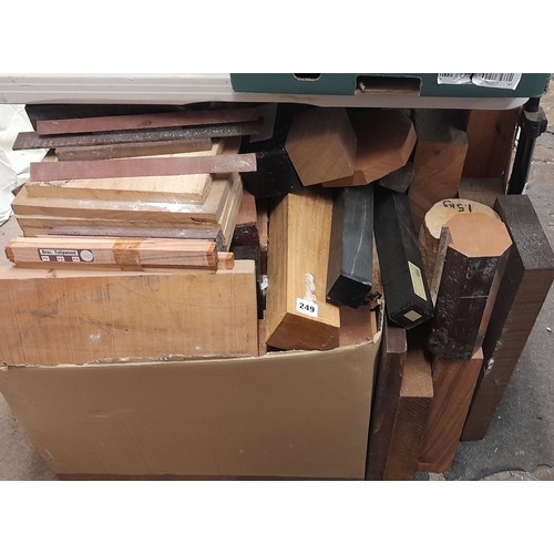 249 - LARGE COLLECTION OF VARIOUS WOOD BLOCKS AND SAMPLES FOR WOOD TURNING AND CARVING