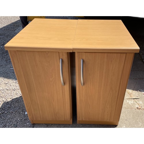 9 - PAIR OF MAPLE EFFECT BEDSIDE CUPBOARDS