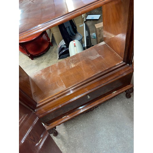 54 - ITALIAN WALNUT MARQUETRY CABINET ON CABRIOLE LEGS