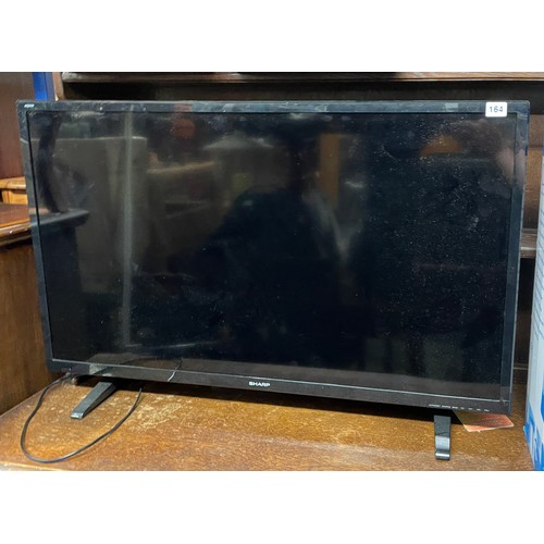 65 - SHARP AQUOS TV