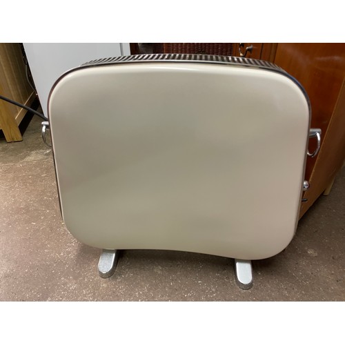 111 - DELONGHI RETRO CONVECTOR HEATER