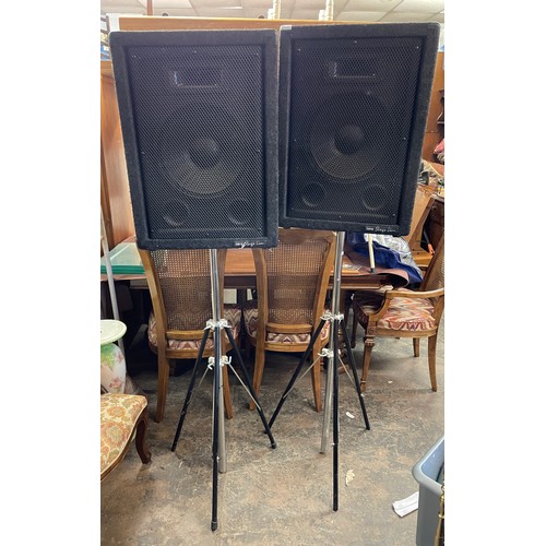 147 - PAIR OF STAGE LINE PA SPEAKERS ON TRIPOD STANDS