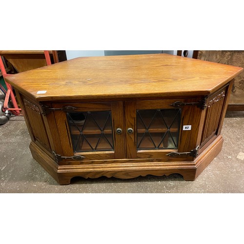 91 - OAK LEADED GLAZED MEDIA UNIT