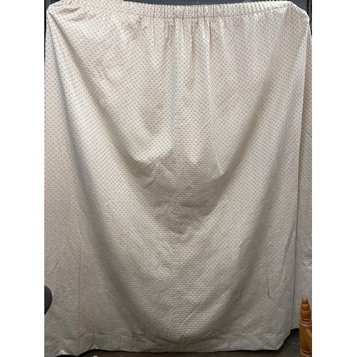 94 - GOOD QUALITY GOLD AND CREAM LOZENGE PATTERNED CURTAINS WITH TIEBACKS 7FT DROP APPROX