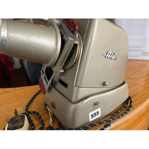 175 - VINTAGE ALDIS PROJECTOR