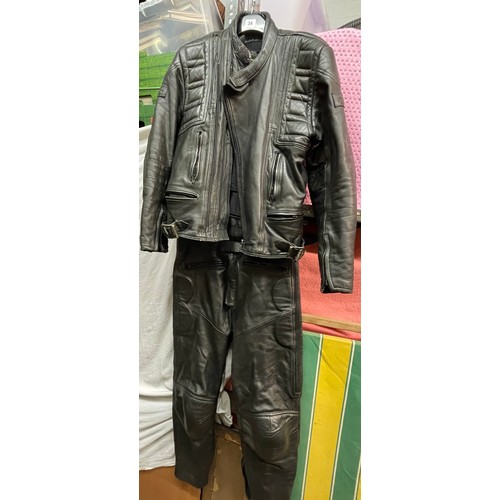 34 - BLACK LEATHER BELSTAFF MOTORCYCLE SUIT