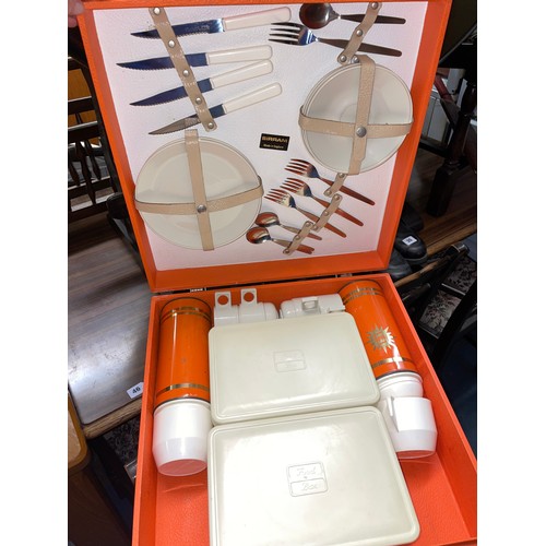 50 - ORANGE CASED PICNIC SET