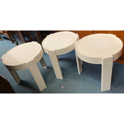 63 - SPACE AGE WHITE NEST OF TABLES