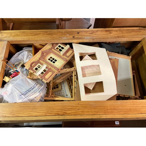 128 - PINE BOX CONTAINING DOLLS HOUSE (IN KNOCKED DOWN FORM)