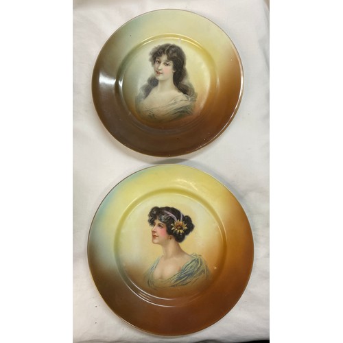 362 - PAIR OF EARLY 20TH CENTURY PORTRAIT PLATES