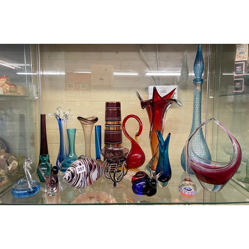 357 - SHELF OF 20TH CENTURY COLOURED GLASSWARE INC SPILL VASES, WHITE FRIARS, BUD VASE, GENIE BOTTLE, JELL... 