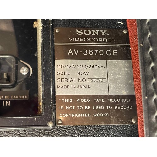 212 - SONY AV 3670 CE VIDEO CORDER