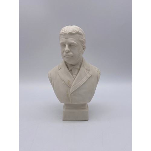 516 - CARVED BUST OF SIR ARTHUR SULLIVAN