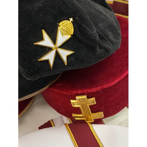 309 - BOX - KNIGHTS OF MALTA CAPS AND BADGES, AND KNIGHTS TEMPLARS PRIESTS MITRE