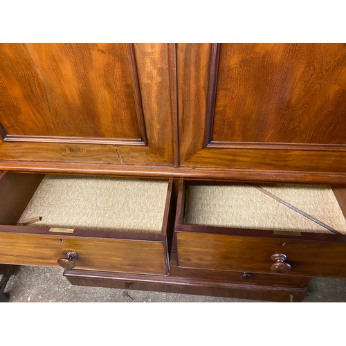 157 - VICTORIAN MAHOGANY LINEN PRESS CHEST