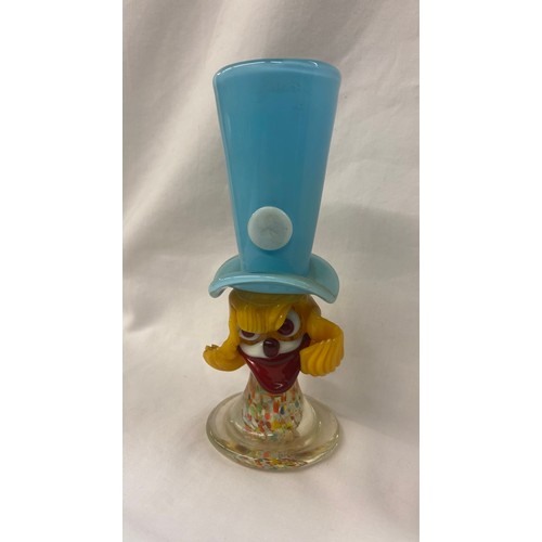 439 - MURANO GLASS BASKET CLOWN, SOLID BODY CLOWN AND CLOWN HAT SPILL VASE