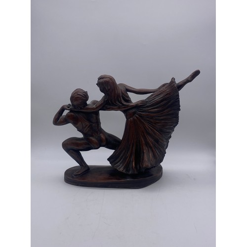 464 - JOHN LETTS LIMITED EDITION RESIN FIGURE GROUP PAS DE DEUX 180/250