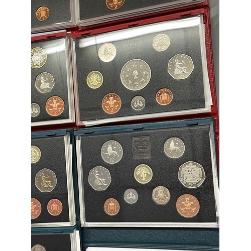 592 - PROOF SETS COINAGE OF GREAT BRITAIN AND NORTHERN IRELAND 1990 THROUGH TO 1999