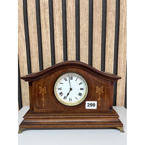 299 - EDWARDIAN AND MAHOGANY MARQUETRY INLAID ARCHED CASED MANTLE TIME PIECE