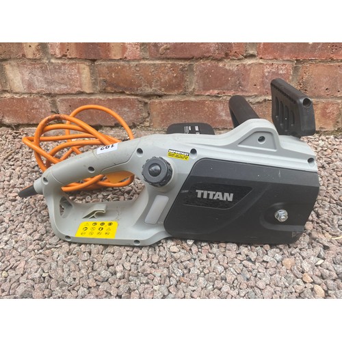 192 - TITAN TTL 758 CHAINSAW