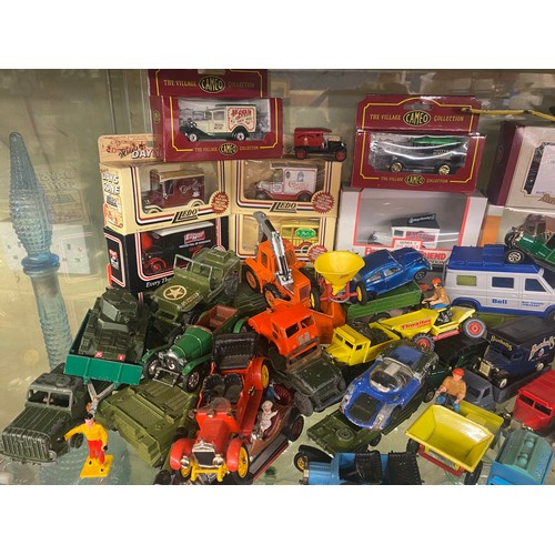 358 - SHELF OF BOXED DAYS GONE, CAMEO, AND CORGI CARS, AND VARIOUS UNBOXED PLAYWORN MODEL CARS