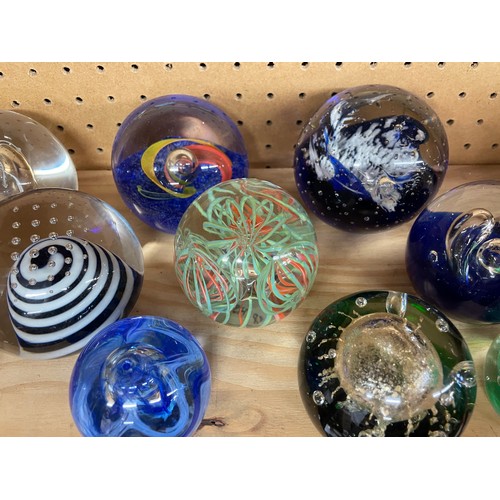 526 - SELECTION OF GLASS PAPER WEIGHTS INC CAITHNESS