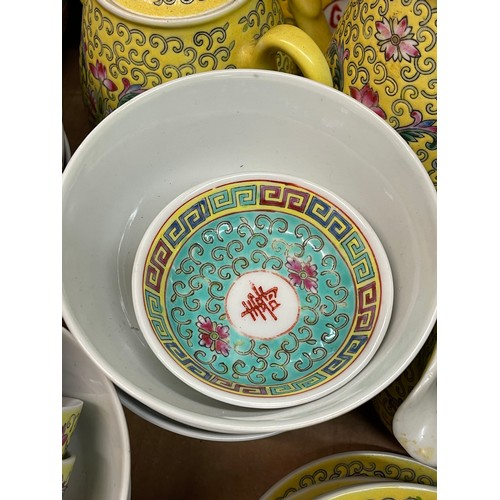 452 - CARTON - CHINESE FAMILLE JEUNE AND ROSE RICE BOWLS, LADLES, AND SERVING DISHES