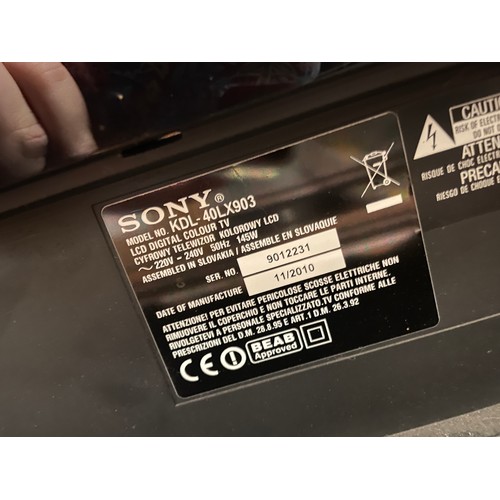 19 - SONY BRAVIA TV