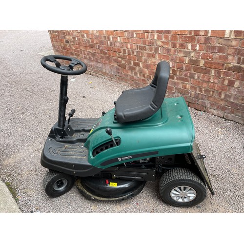 186 - CHIPPERFIELD C25-7 SIT ON AND RIDE LAWN MOWER WITH GRASS BASKET L139.5CM W68CM