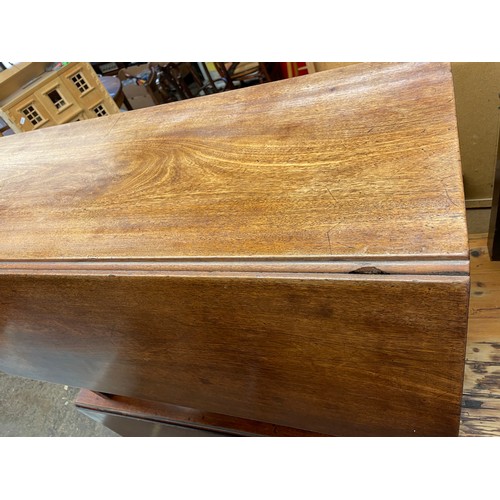 76 - GEORGE III MAHOGANY TRAFALGAR DROP FLAP TABLE