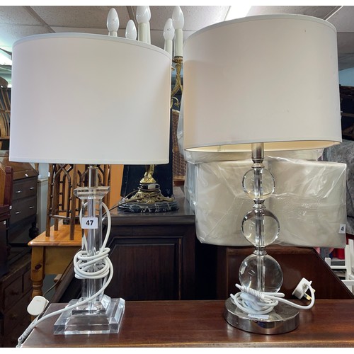 47 - CLEAR PERSPEX TABLE LAMP AND A GRADUATED BALL TABLE LAMP