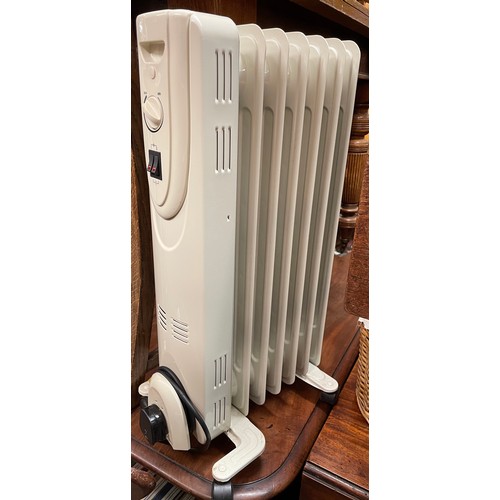 52 - MOBILE ELECTRIC HEATER