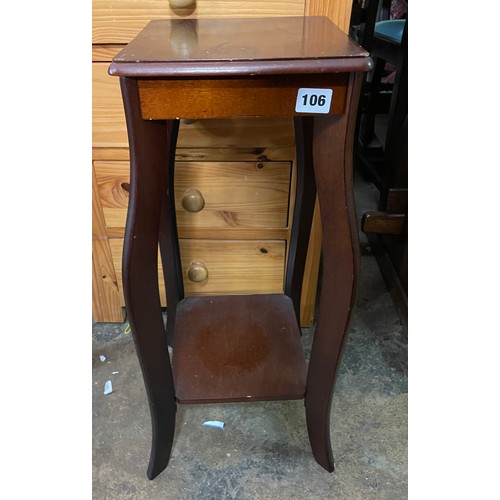 106 - SMALL MAHOGANY JARDINIERE STAND