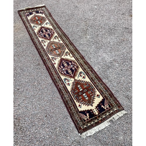 67 - GEOMETRIC PATTERN FRINGE CARPET RUNNER