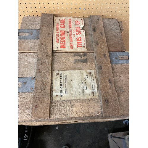 213 - A VINTAGE HUNTLEY AND PALMERS ADVERTISING CRATE