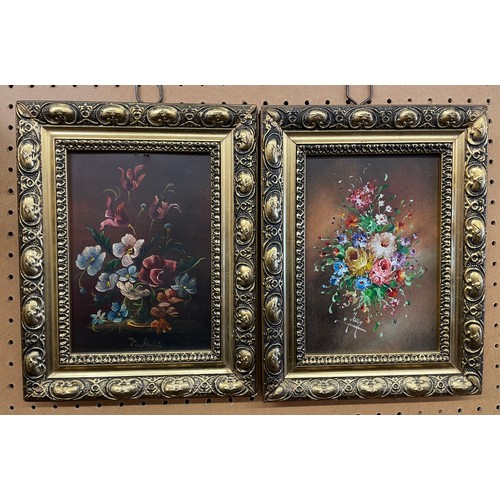 575 - 20TH CENTRUY OILS ON BOARD STILL LIFE OF FLOWERS IN ORNATE GILT FRAMES 12CM X 17CM APPROX A PAIR