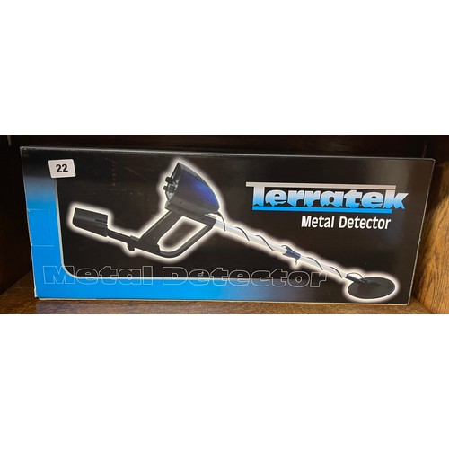 22 - BOXED TERRATREK METAL DETECTOR