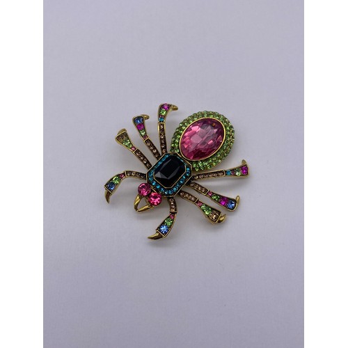 727 - LARGE MULTI COLOURED STONE SET SPIDER BROOCH