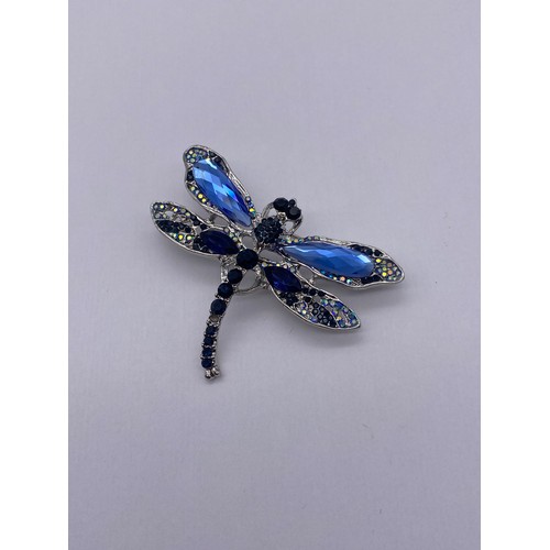 729 - PLATED GLASS BEAD ENCRUSTED PERIWINKLE AND BLUE DRAGONFLY BROOCH