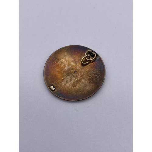 714 - 925 SILVER WATER MARKED GUILLOCHE ENAMEL AND GILDED ROUNDEL PENDANT AND A PAIR OF SILVER CABOCHON ST... 