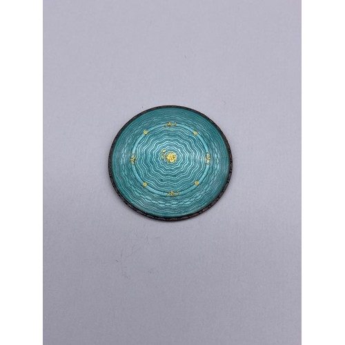 714 - 925 SILVER WATER MARKED GUILLOCHE ENAMEL AND GILDED ROUNDEL PENDANT AND A PAIR OF SILVER CABOCHON ST... 