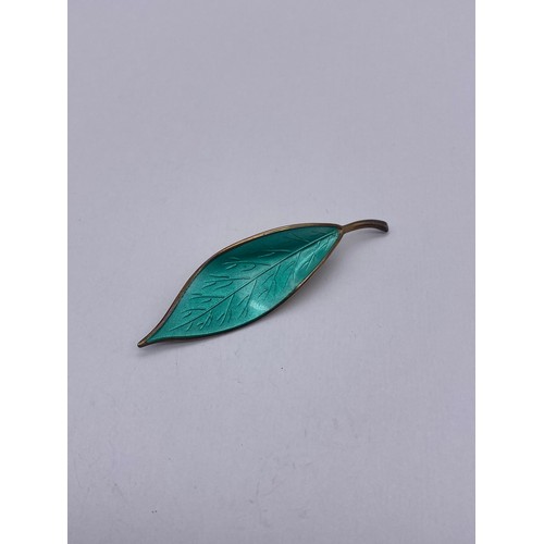 711 - NORWEGIAN SILVER AND GREEN GUILLOCHE ENAMEL LEAF BROOCH BY DAVID ANDERSEN