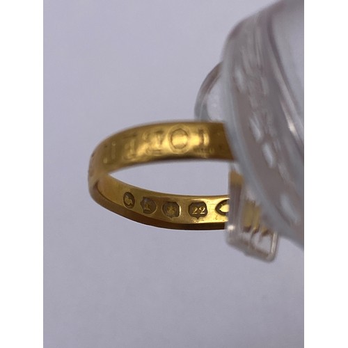 737 - 22CT GOLD WEDDING BAND SIZE L 2G APPROX