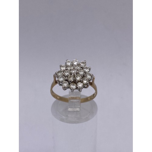 770 - 375 9CT GOLD DIAMOND CLUSTER RING SIZE N 2G APPROX