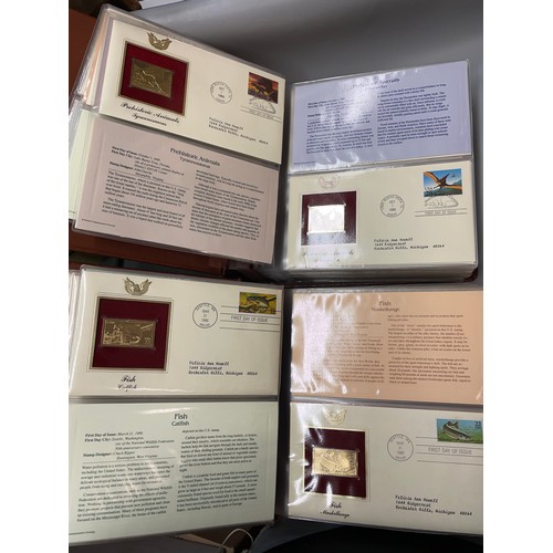 677 - POSTAL COMMEMORATIVE SOCIETY GOLDEN REPLICAS OF UNITED STATES STAMPS IN TWO VOLUMES