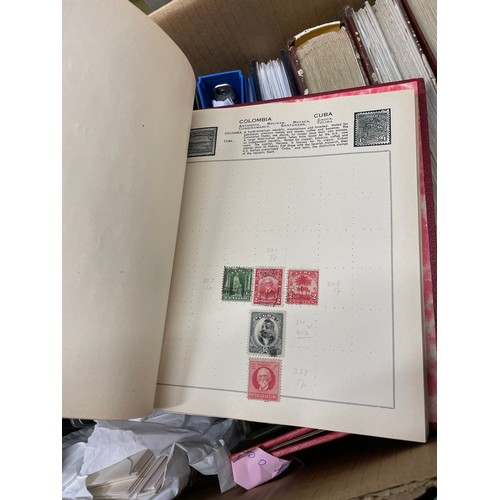 682 - LARGE BOX OF VARIOUS STAMP ALBUMS OF VARIOUS COUNTRIES INCLUDING AUSTRIA, INDIA, BELGIUM ETC.