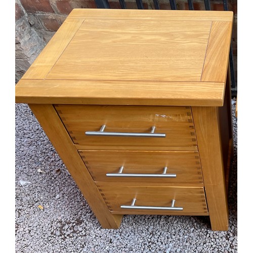 23 - OAK THREE DRAWER BEDSIDE CHEST