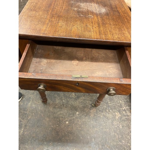 59 - EARLY 19TH CENTURY MAHOGANY PEMBROKE TABLE ON RING TURNED LEGS