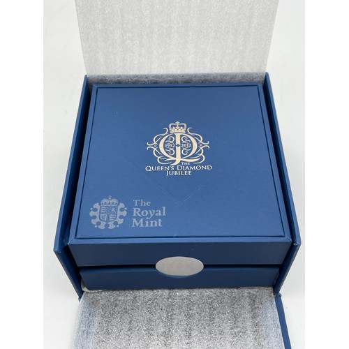 450 - ROYAL MINT QUEENS DIAMOND JUBILEE UK £5 GOLD PLATED SILVER PROOF COIN