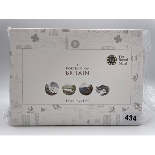 434 - ROYAL MINT PORTRAIT OF BRITAIN 2016 UK FIVE POUND PROOF SILVER COIN COLLECTION